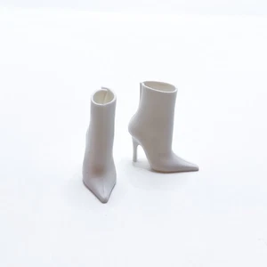 Fashion Fever K8500 Barbie Doll Shoes White Heeled Boots - Picture 1 of 3