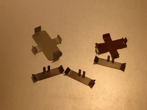 Märklin HO:   4504 - 4515  Autohalterung je  5 Teile - Bild 1 von 1