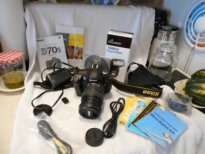 Nikon 7500DX Digital NIB D705 SLR Camera with Lens and Accessories - Image 1 of 3