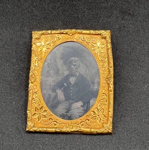 Antique Ambrotype Tintype Portrait Man Ornate Case Daguerreotype Photo - Picture 1 of 10