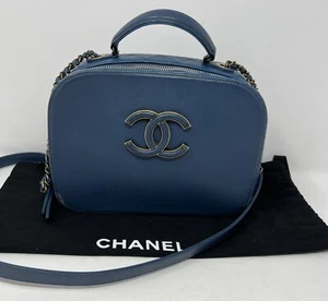 Chanel Blue Coco Curve Vanity Case Crossbody bag Handle - Picture 1 of 24