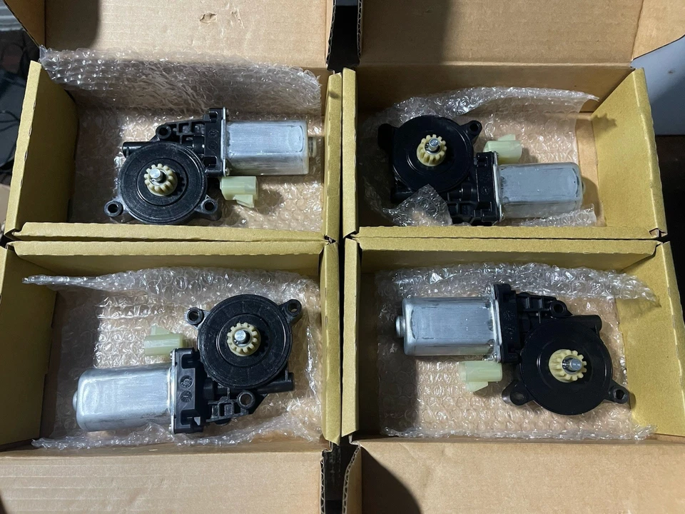 Juego de 4 piezas de motor de ventana eléctrica Mechanics Choice 1999-2003 PontiacGrandPrix 4 puertas Foto 1 de 3