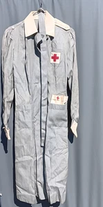 Uniforme de enfermera de la Cruz Roja de los años 40 para mujer con cinturón y gorra talla 14 - Imagen 1 de 14