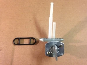 UNIVERSAL MOTORCYCLE 34mm BOLT FITTING PETROL FUEL TAP FITS SUZUKI PETCOCK VALVE - Picture 1 of 3