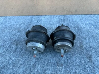 INFINITI FX35 FX37 FX50 QX70 09-17 CONJUNTO DE PAR DE MONTAGENS DE MOTOR FABRICANTE DE EQUIPAMENTO ORIGINAL - Imagem 1 de 4