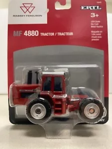 New Massey Ferguson 4880 4WD Tractor Scale Model 1:64 Scale ERTL - Picture 1 of 3