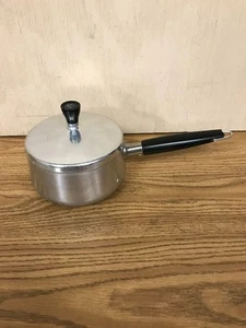 3/4 Quart Wear Ever Inner Clad Plus Edelstahl R-780 1/2 Soßenpfanne mit Deckel - Bild 1 von 5