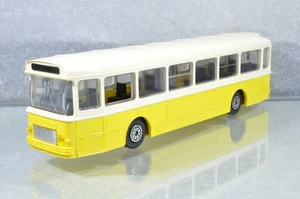 BK301 Ancien Norev #98 1:43 Autobus Saviem SC10U en plastique A-/- - Foto 1 di 4