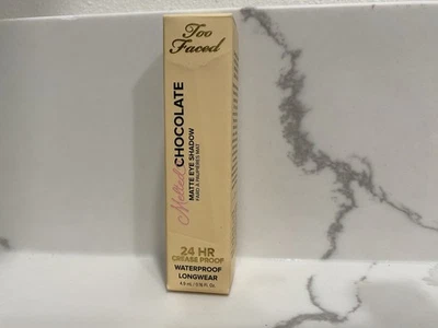 Sombra de ojos líquida mate Too Faced chocolate derretido 24 horas crema de cacao Foto 1 de 2