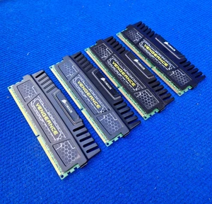16GB DDR3 (4x4GB) CORSAIR VENGEANCE - CMZ16GX3M4X1600C9 - PC3-12800 - 1600MHz - Bild 1 von 5