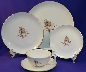 BEAUTIFUL PICKARD CHINA 5 PC PLACE SETTING BROWN ROSE 1101 IVORY W/GOLD TRIM USA - Picture 1 of 9