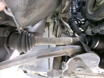 front transmission rh 92835 for PEUGEOT 307 1.6 HDI RANCHERA 2005-2007 2005 - Image 1 of 4