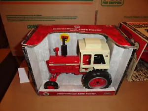 1/16 international 1256 toy tractor - Picture 1 of 4