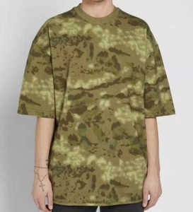 YEEZY Season 3 Heavy Knit Tee Oversized Camo Green Shirt Men's Sz XS NWT KW3M100 - Picture 1 of 6