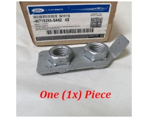 One (1x) GENUINE 2017-2022 Ford F250 F350 Hitch Bracket Nut Plate W718266-S442 - Picture 1 of 5
