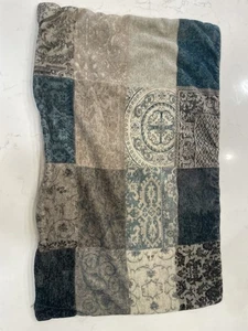 Pottery Barn Cora Patchwork Pillow Cover - velvet - Picture 1 of 3