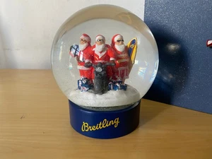 Christmas Snow Globe - BREITLING - Bola de nieve navideña - 13 x 11 cm - Foto 1 di 10