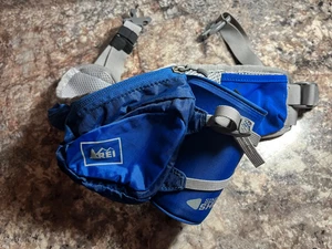 Riñonera ajustable de cintura hidratación ajustable para correr senderismo nueva sin etiquetas REI de un solo tiro - Imagen 1 de 1