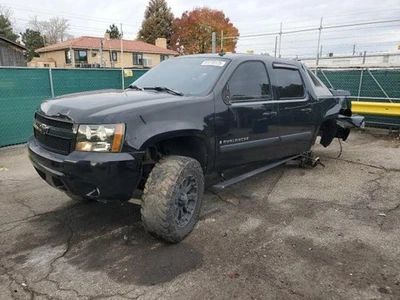Used Rear Lower Lower Control Arm Rear fits: 2007 Chevrolet Avalanche 1500 Rear Foto 1 de 4