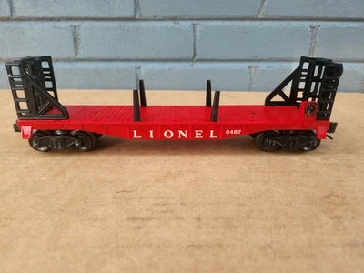 Postwar Lionel 6467 Miscellaneous Bulkhead Flat Car - Image 1 of 4