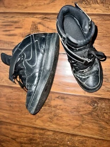 Size 11 - Nike Air Force 1 '07 Mid Triple Black - Picture 1 of 5
