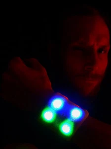 Single LED wristband - 80's, light up, rave, EDM, techno, party, kids Cuff - Picture 1 of 11
