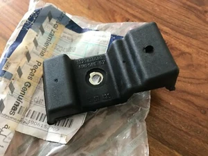 Fiat Ducato Relay Boxer NUEVO GENUINO Puerta trasera derecha tope de baches 1323430080 4G3 - Imagen 1 de 5
