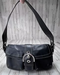 Borsa a tracolla Coach vintage quadrata Soho pelle nera/bianca cuciture a contrasto - Foto 1 di 24