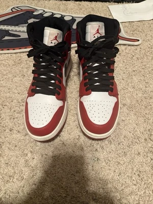 Air Jordan 1 Mid Chicago - Image 1 of 4