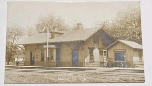 c1910 Maroa Illinois Railroad Depot #433 RPPC Train - Picture 1 of 6