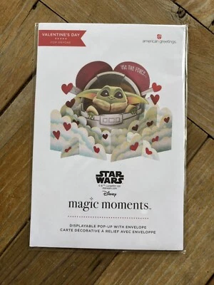 Tarjeta emergente Star Wars Grogu Baby Yoda Mandalorian Día de San Valentín momentos mágicos Foto 1 de 4