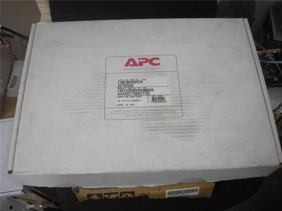 APC AP9604 Smart Slot Triple Expansion Chasis - NEW in Box! - Image 1 of 1