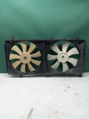 Conjunto de ventilador condensador y radiador doble Mitsubishi Eclipse 2006 fabricante de equipos originales Foto 1 de 4