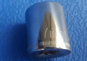 Craftsman 17mm Socket 12pt Standard Metric 3/8" Drive (44307) - Picture 1 of 4