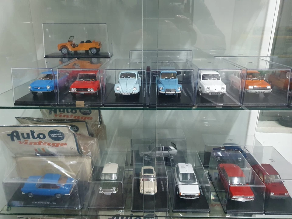 Auto Vintage 1:24 Europe collection - Menu' a tendina - Immagine 1 di 1