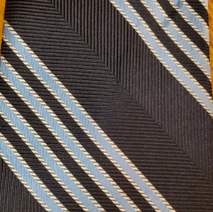1970s VINTAGE SULKA ~ MENS SILK DRESS TIE ~ BLUE w/ BLUE ~ STRIPED ~ 56" - Picture 1 of 4