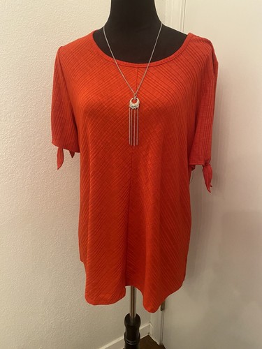 Camicia da donna Alyx nuova con etichette rossa arancione maniche corte con collana XL