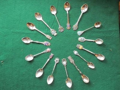 Lote de 15 - Cucharas de recuerdo coleccionables vintage - Muchas de Europa años 50 Foto 1 de 4