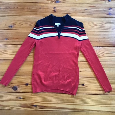 St. John’s Bay Suéter a Rayas Rojo, Negro y Blanco Invierno Vacaciones Esquí Foto 1 de 4