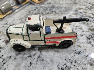 Vintage 1950s Diecast Tootsie Toy Mack Tow Truck Wrecker Original 4.5” - Picture 1 of 6