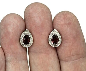 Garnet Studs, Sterling Silver, January Birthstone, 2.4 carats, Pear Faceted - Bild 1 von 6