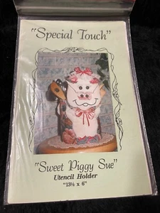 Special Touch by G & C Pattern Designs ~ Sweet Piggy Sue Utencil Holder ~ - Picture 1 of 2