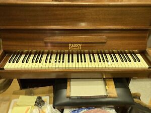 piano keyboard 43 keys excellent tuned order