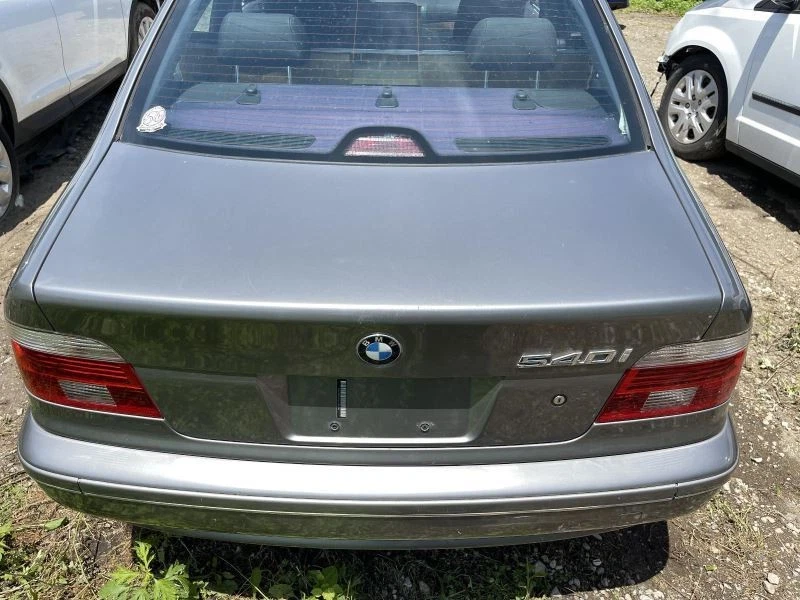 BMW 540i 1997-2003 tapa de cubierta gris algunos arañazos superiores Foto 1 de 4