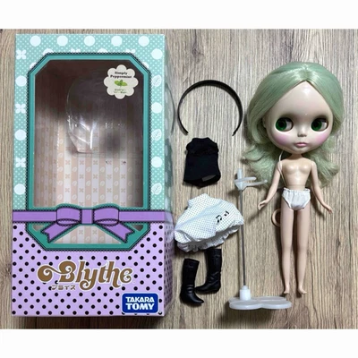 Takara Tomy Neo Blythe Simply Peppermint Fashion Doll - Image 1 of 4
