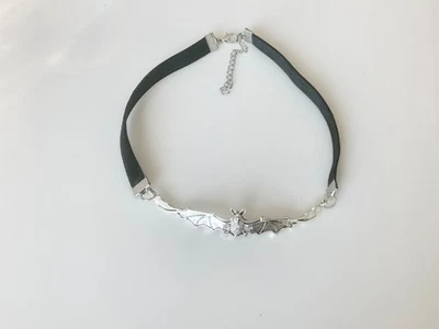 Gargantilha de morcego colar de joias de metal gótico veludo punk - Imagem 1 de 3