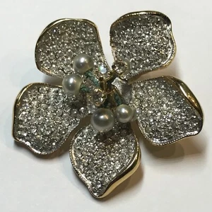 DE COLECCIÓN RICHELIEU FIRMADO TONO DORADO FLORAL CON PERLAS DE IMITACIÓN, BROCHE ALFILER Cz - Imagen 1 de 7