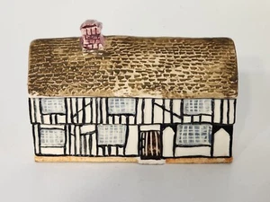Suffolk Inn de la colección Heritage Houses mini casa de colección cerámica usada en excelente estado 1979 - Imagen 1 de 6