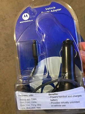 Original Motorola SYN1631A Car Charger  - image 1 of 4