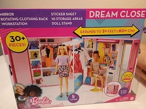 Barbie Dream Closet Playset with 30+ Clothes and Accessories Including 5 - Picture 1 of 4